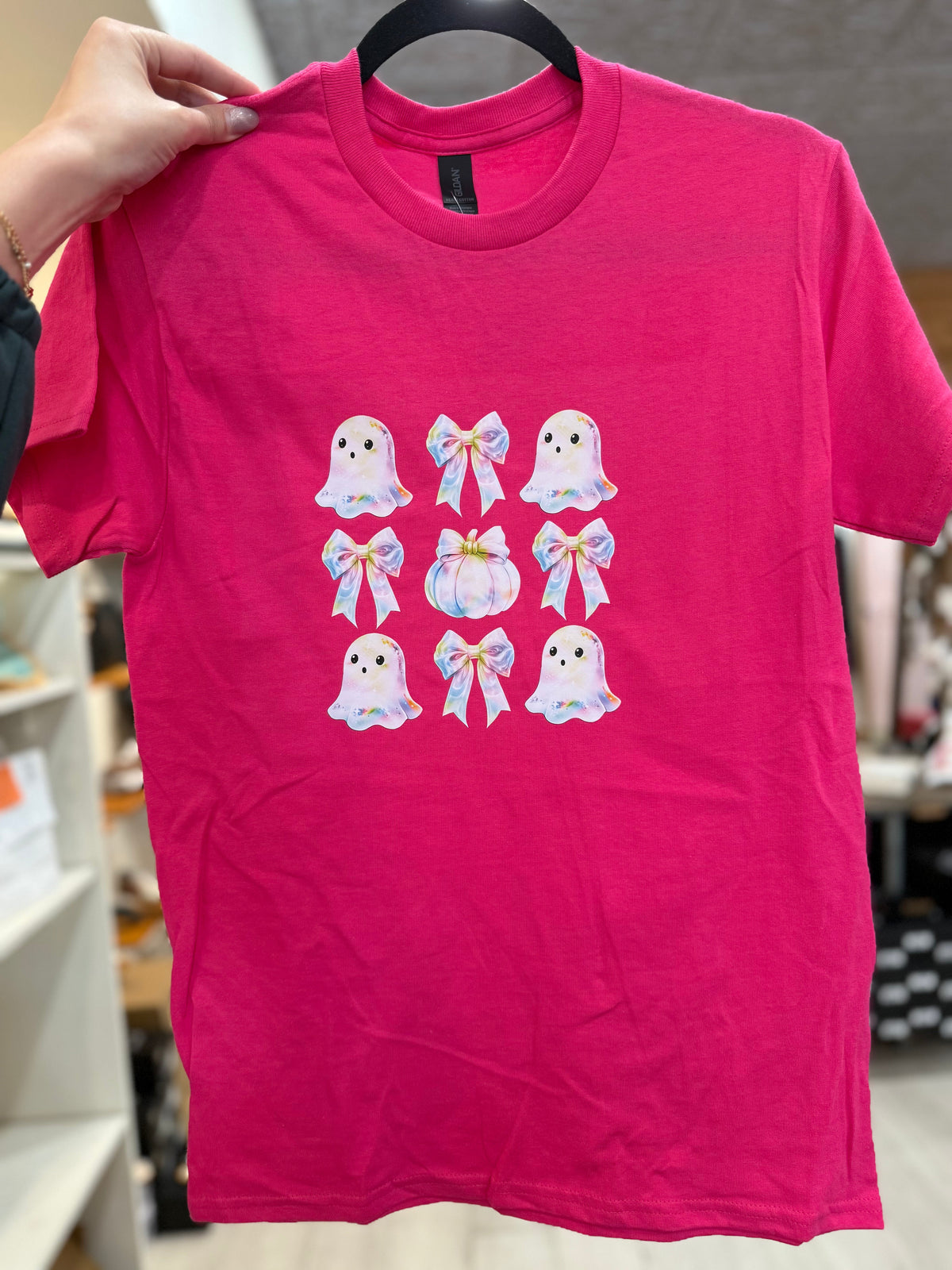 Halloween T Shirt Small Pink Ghost